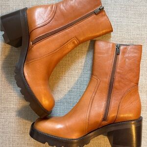 Steve Madden Tan Leather Ankle Boots